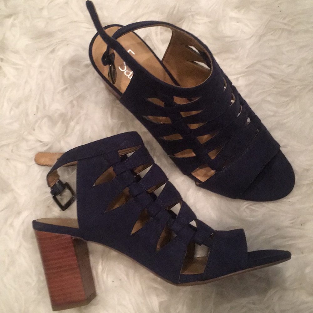 Never worn Franco Sarto, 3.5” heel